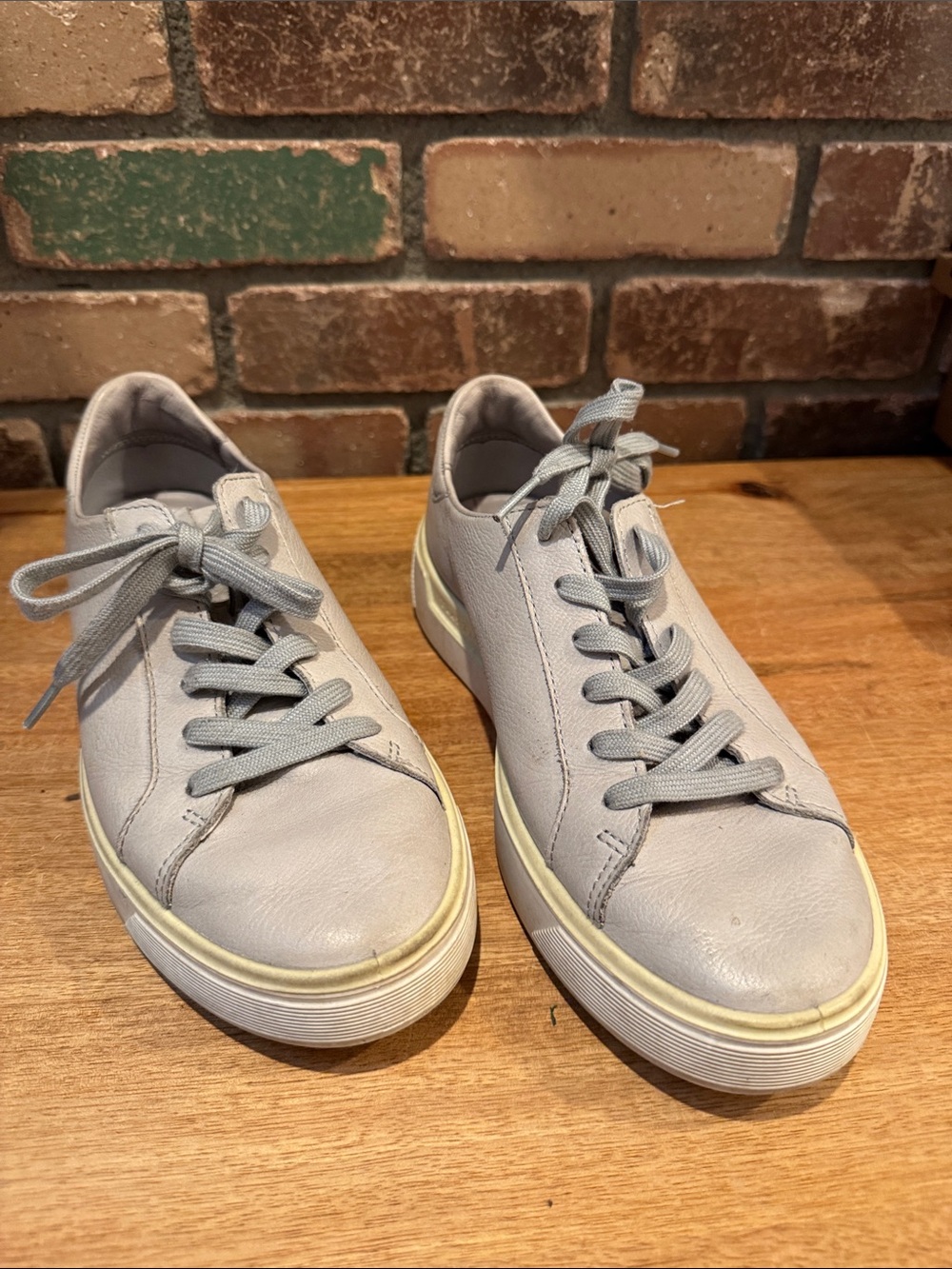 Ecco Light Gray Leather Low-Top Sneakers